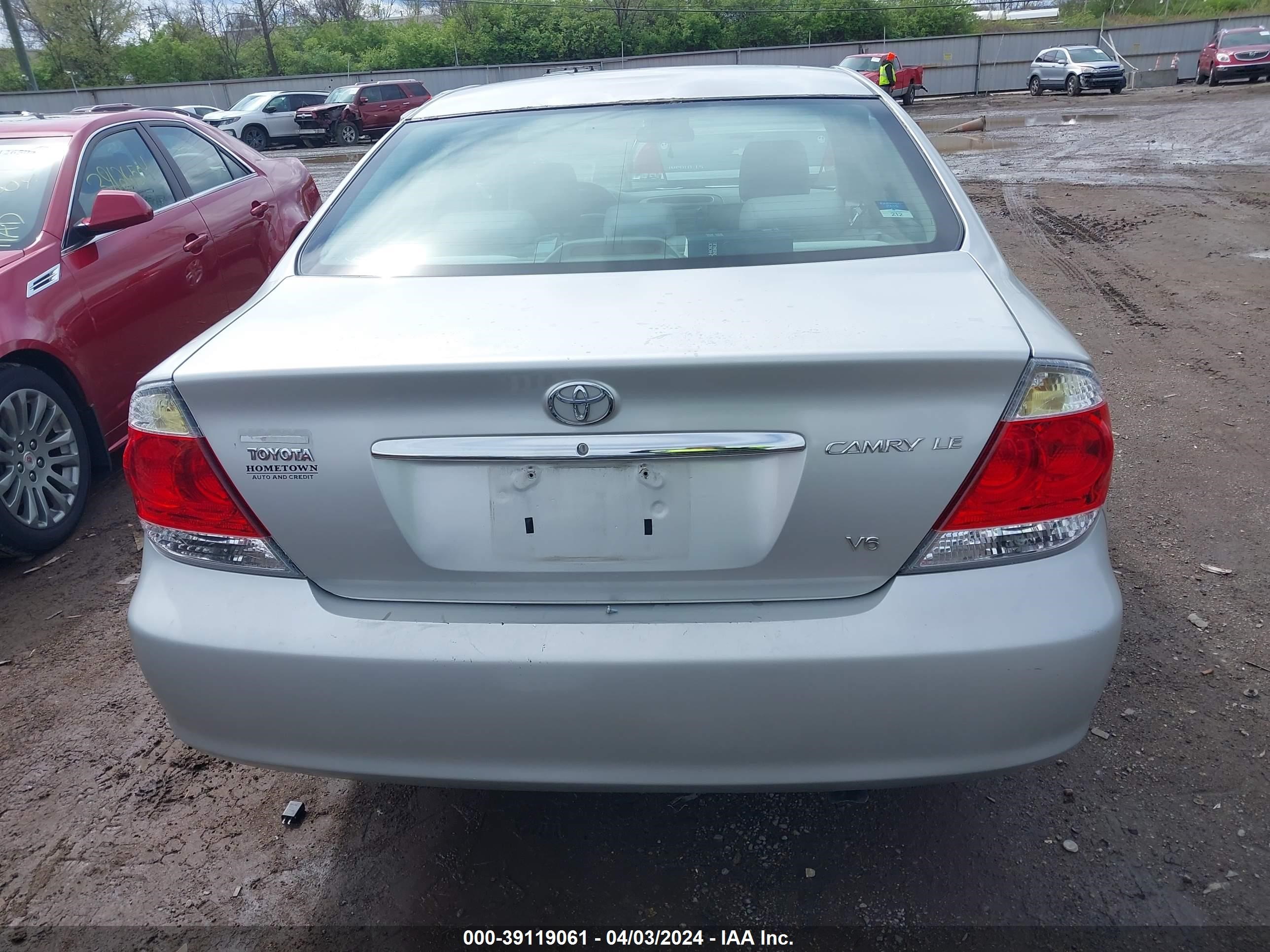 Photo 15 VIN: 4T1BF32K95U612958 - TOYOTA CAMRY 