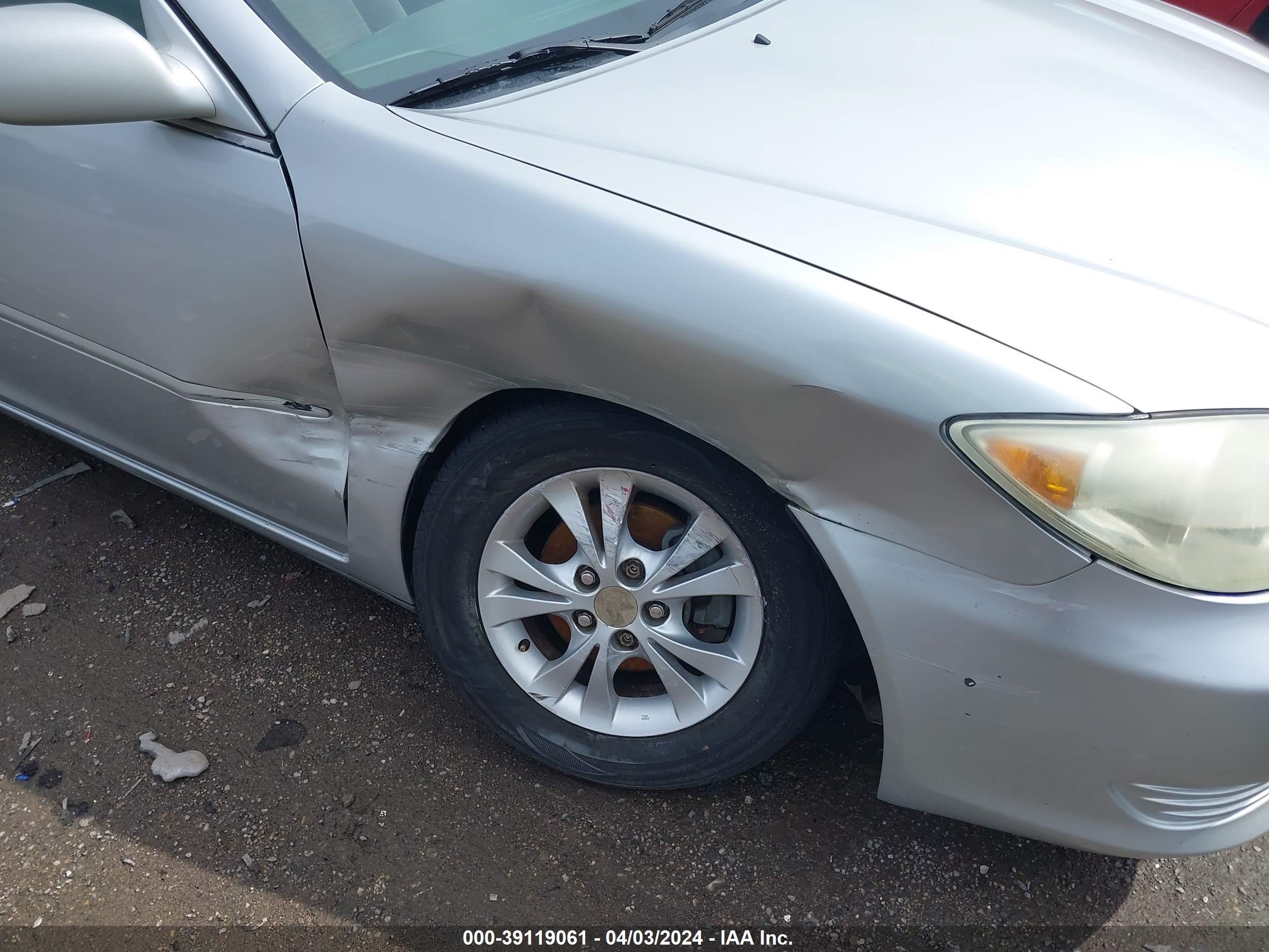 Photo 5 VIN: 4T1BF32K95U612958 - TOYOTA CAMRY 