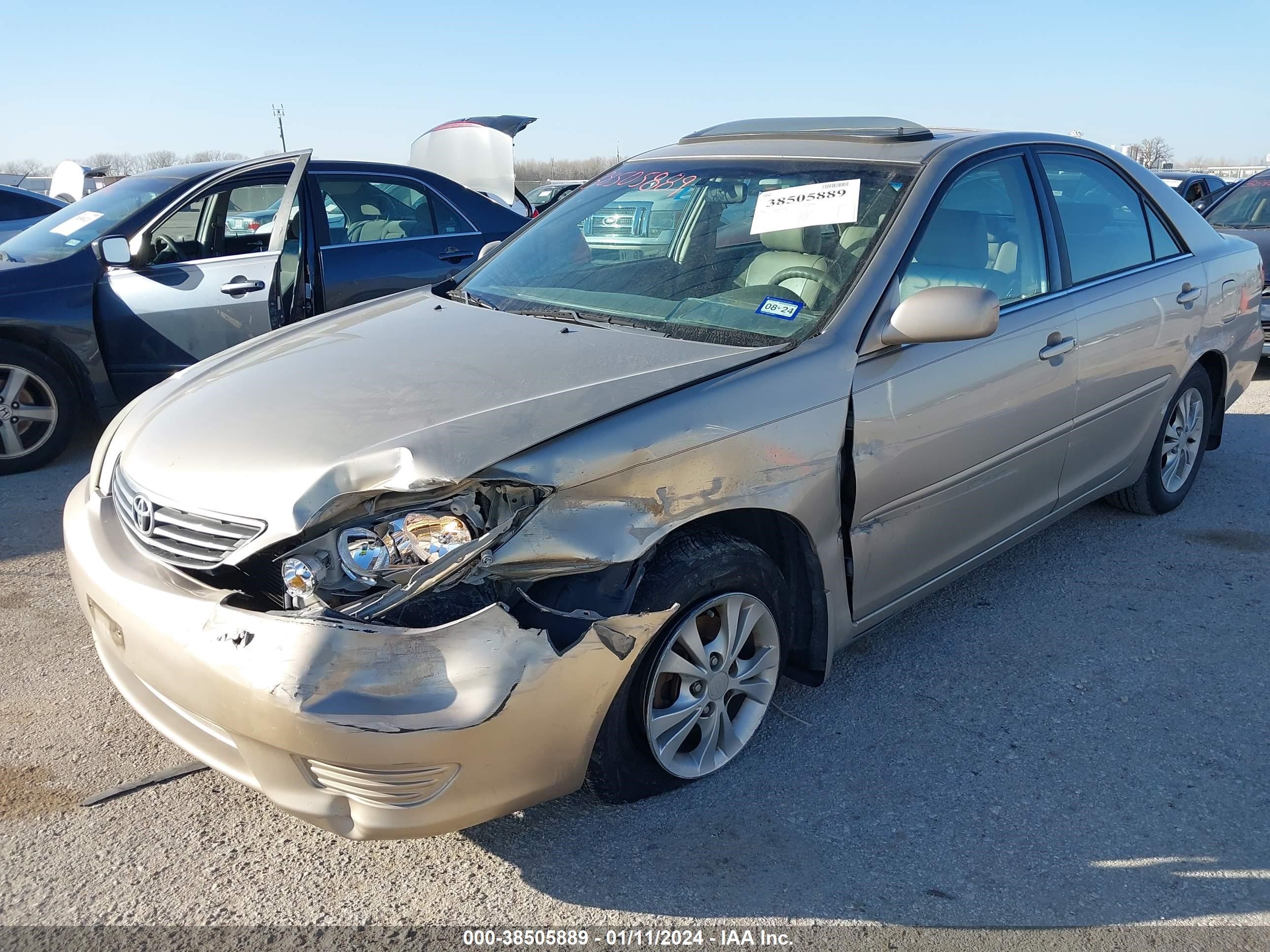 Photo 5 VIN: 4T1BF32K96U116172 - TOYOTA CAMRY 