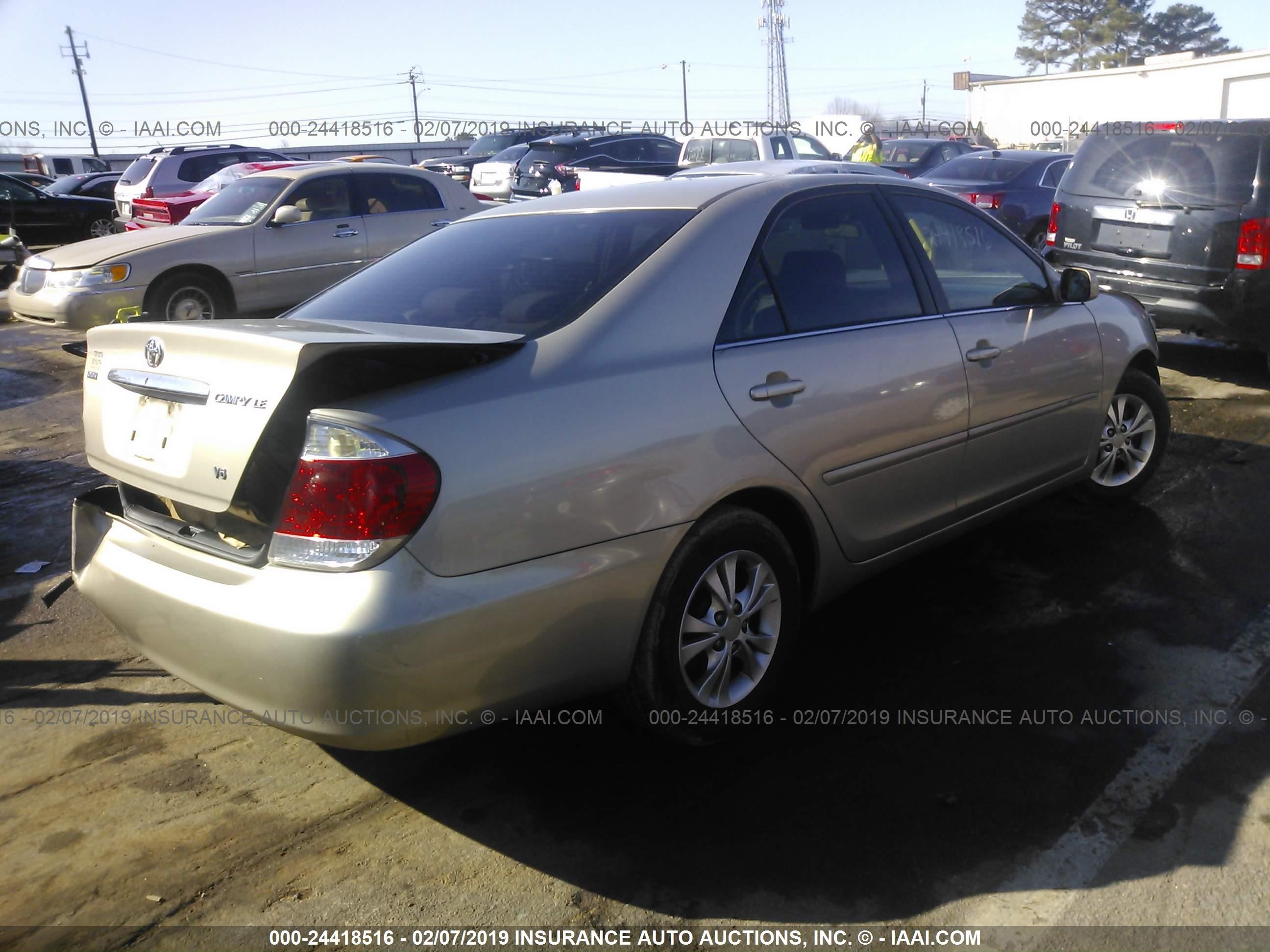 Photo 3 VIN: 4T1BF32K96U119508 - TOYOTA CAMRY 