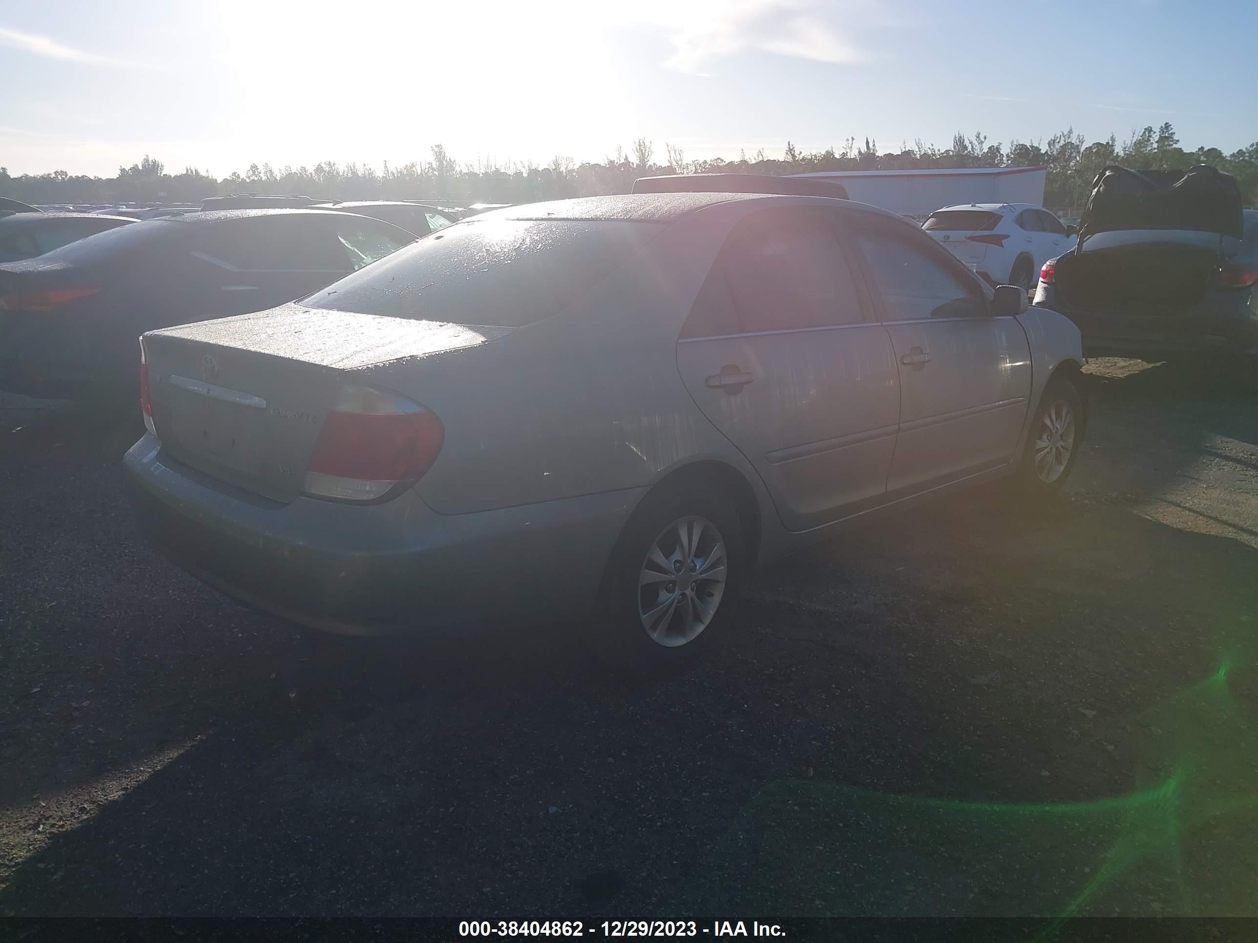 Photo 3 VIN: 4T1BF32K96U622147 - TOYOTA CAMRY 