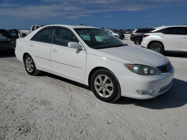 Photo 3 VIN: 4T1BF32K96U624061 - TOYOTA CAMRY 