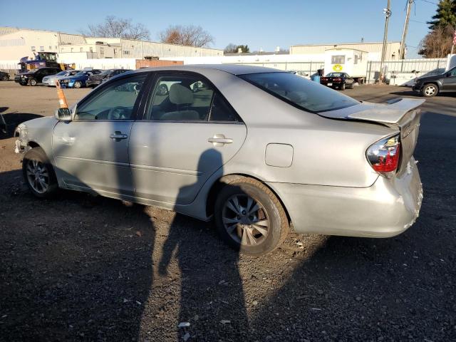 Photo 1 VIN: 4T1BF32KX5U104577 - TOYOTA CAMRY LE 