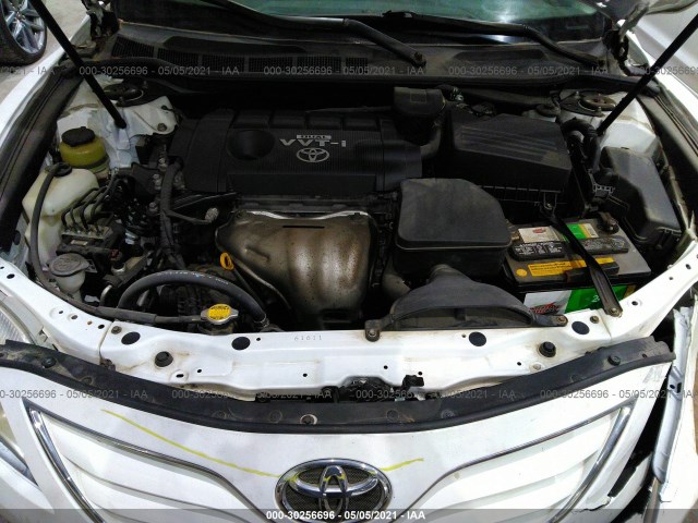 Photo 9 VIN: 4T1BF33K2AU530611 - TOYOTA CAMRY 