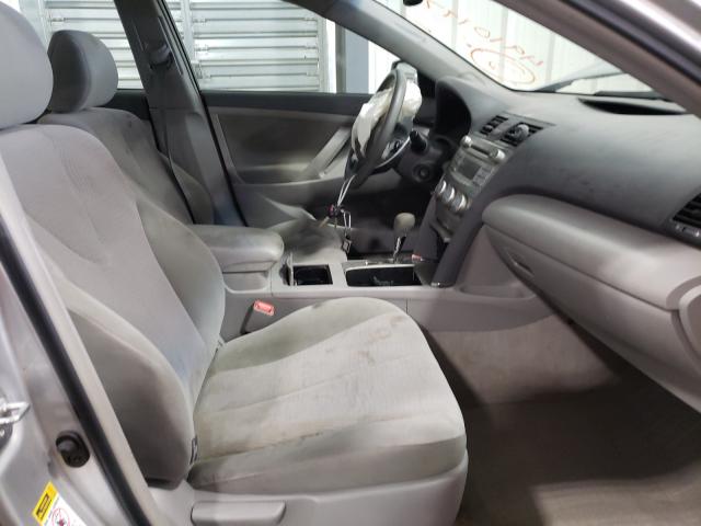 Photo 4 VIN: 4T1BF3EK0AU057971 - TOYOTA CAMRY BASE 