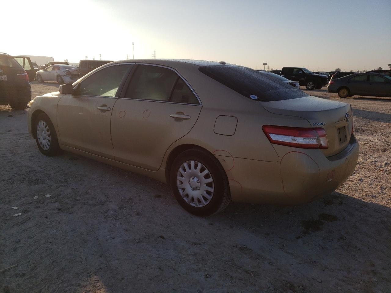 Photo 1 VIN: 4T1BF3EK0AU076312 - TOYOTA CAMRY 