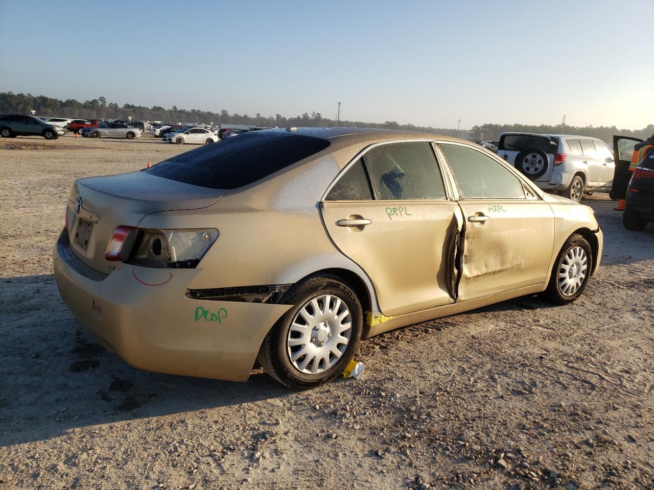 Photo 2 VIN: 4T1BF3EK0AU076312 - TOYOTA CAMRY 