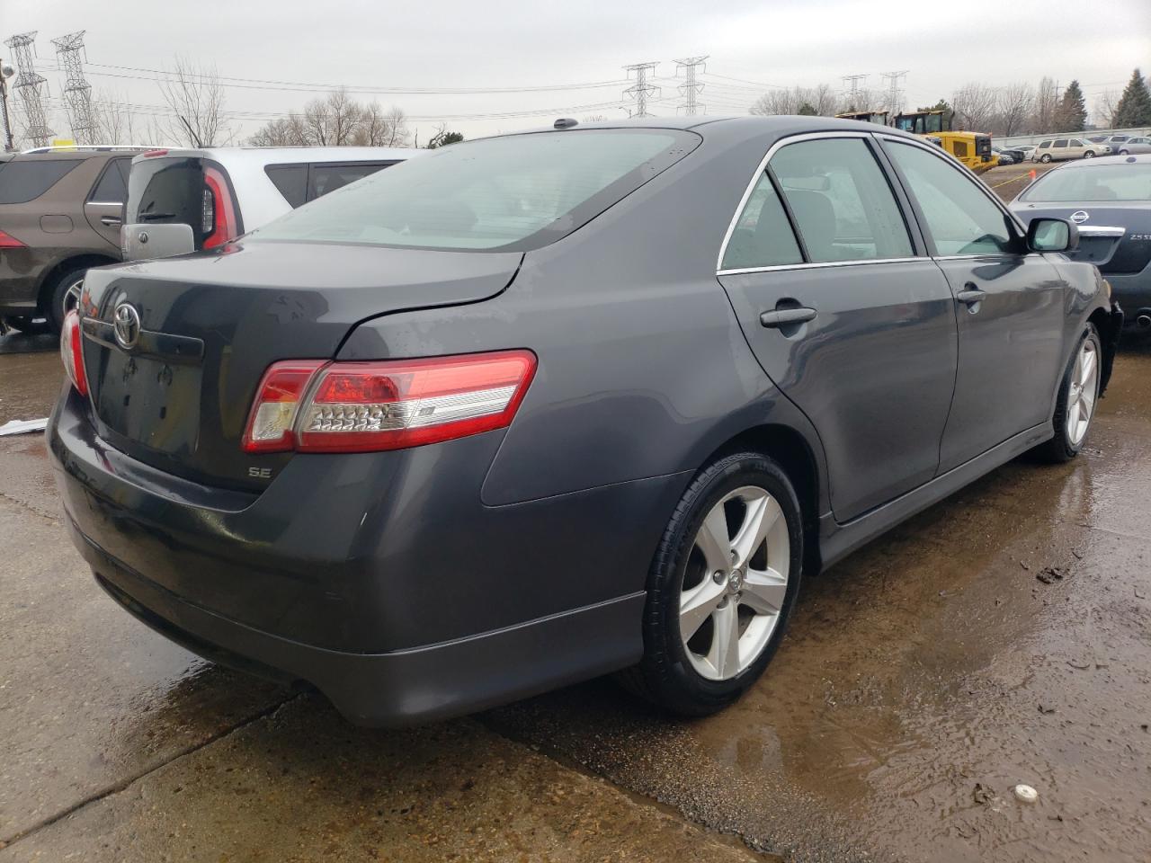 Photo 2 VIN: 4T1BF3EK0AU507621 - TOYOTA CAMRY 