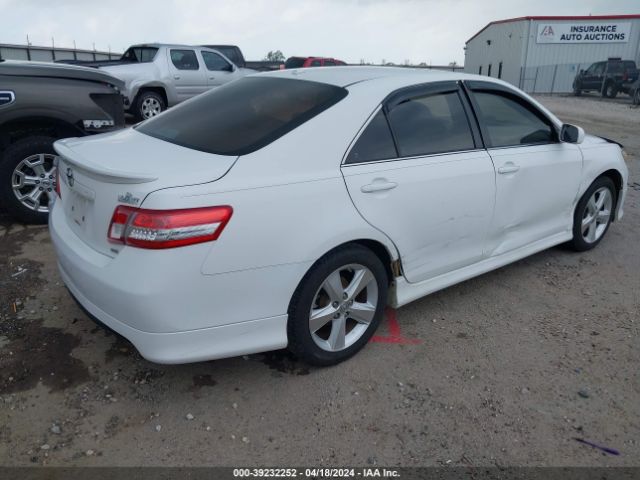 Photo 3 VIN: 4T1BF3EK0AU529196 - TOYOTA CAMRY 