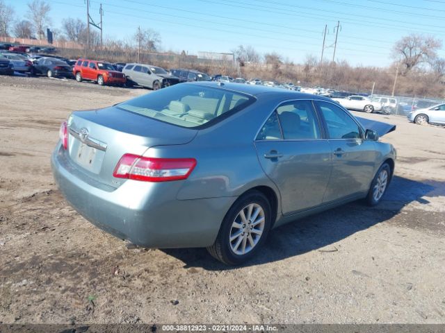 Photo 3 VIN: 4T1BF3EK0BU617067 - TOYOTA CAMRY 