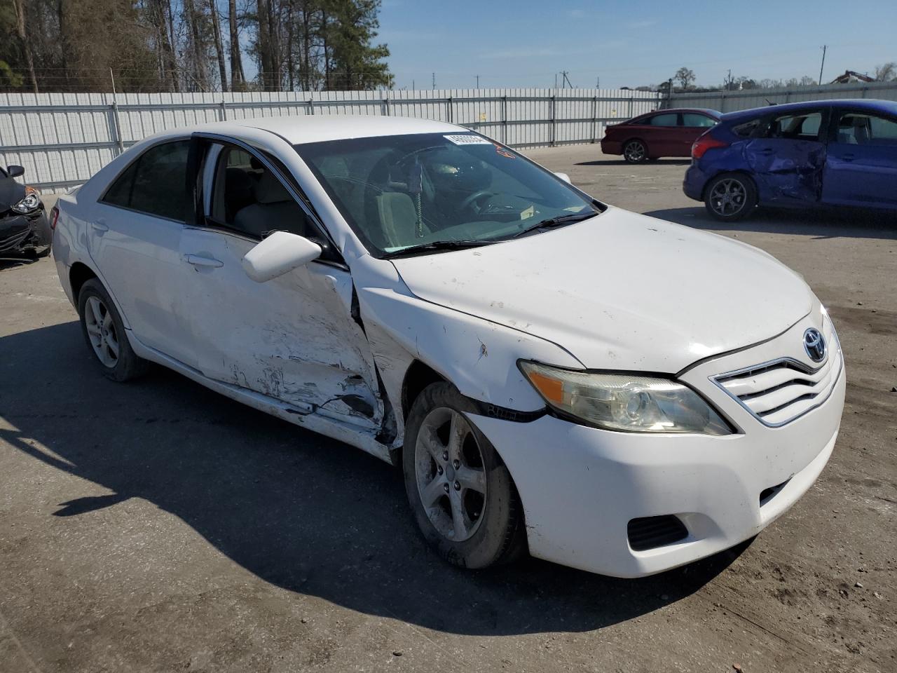 Photo 3 VIN: 4T1BF3EK0BU721297 - TOYOTA CAMRY 