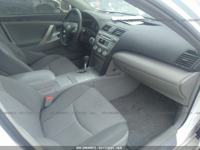 Photo 4 VIN: 4T1BF3EK0BU721381 - TOYOTA CAMRY 