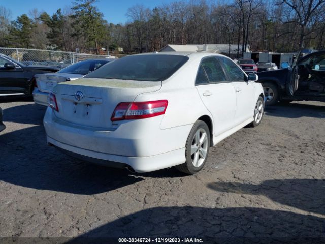 Photo 3 VIN: 4T1BF3EK0BU731716 - TOYOTA CAMRY 