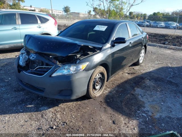 Photo 1 VIN: 4T1BF3EK0BU743803 - TOYOTA CAMRY 