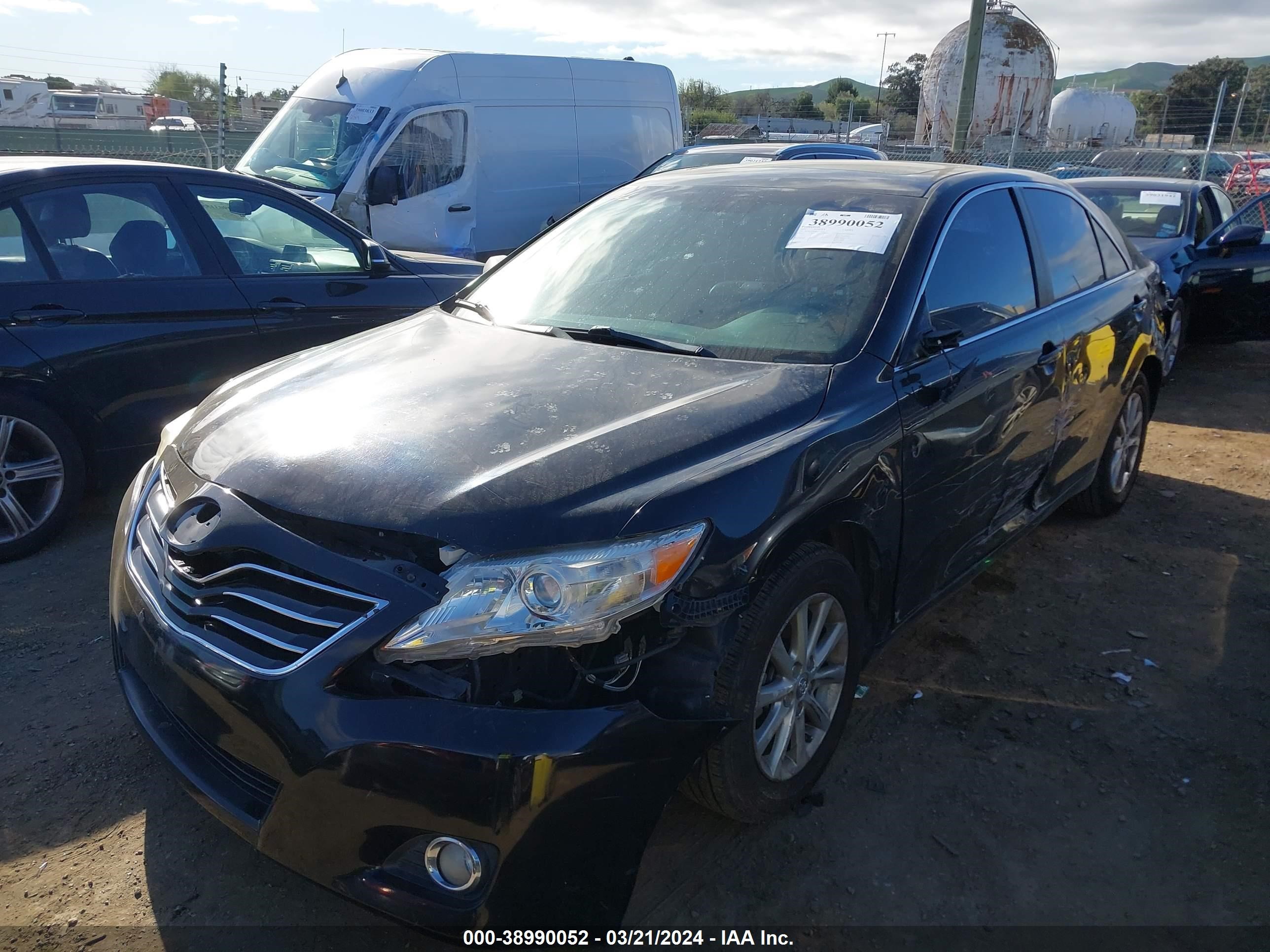 Photo 1 VIN: 4T1BF3EK0BU757877 - TOYOTA CAMRY 