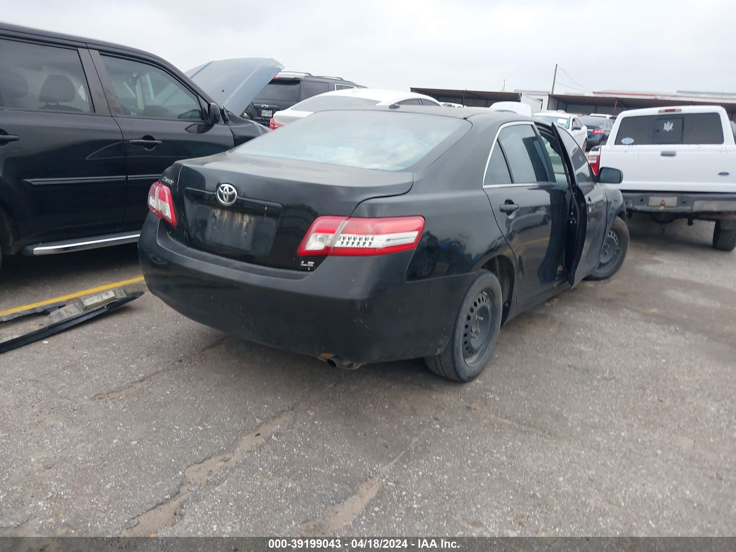 Photo 3 VIN: 4T1BF3EK1AU008665 - TOYOTA CAMRY 