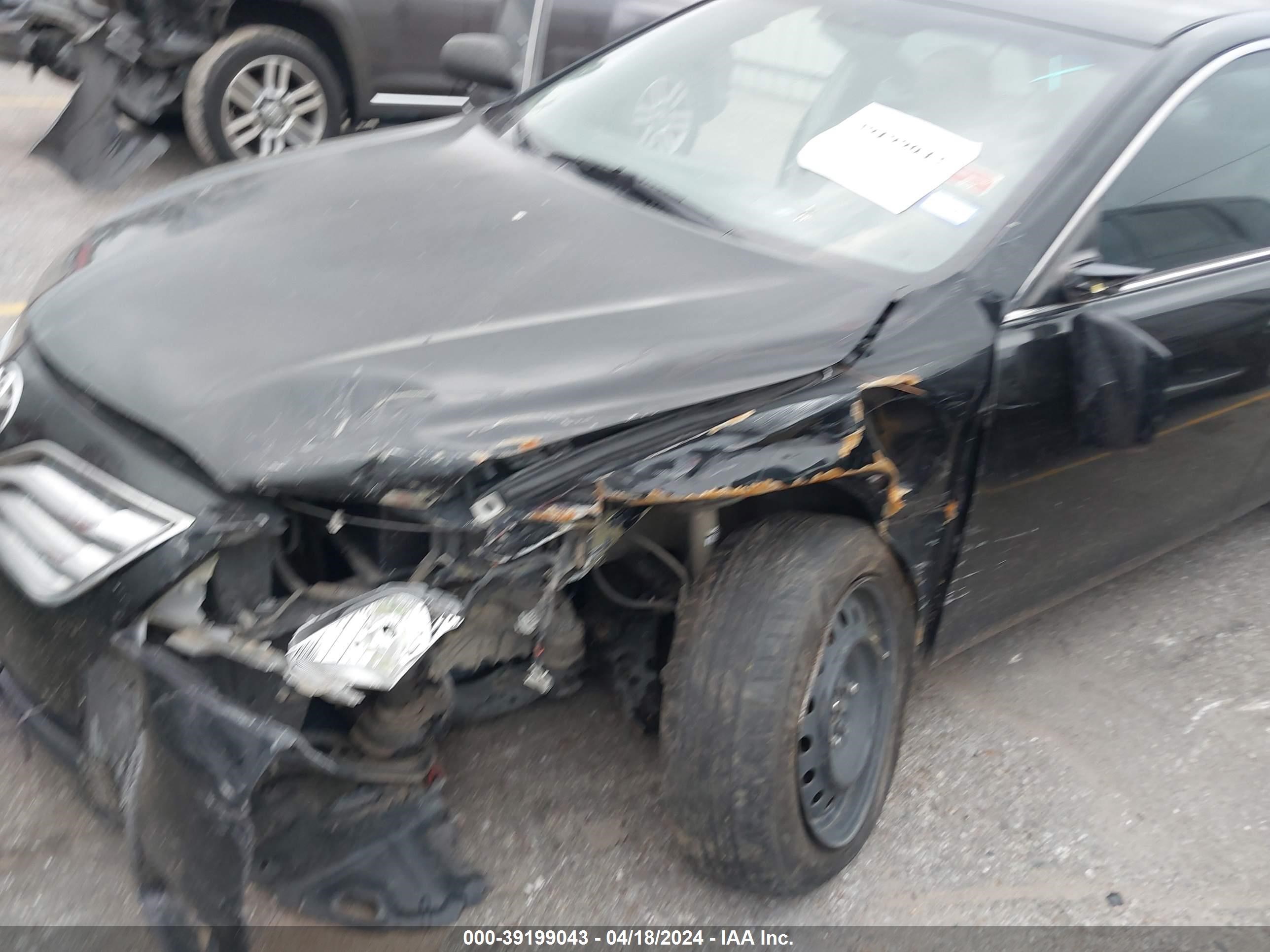 Photo 5 VIN: 4T1BF3EK1AU008665 - TOYOTA CAMRY 