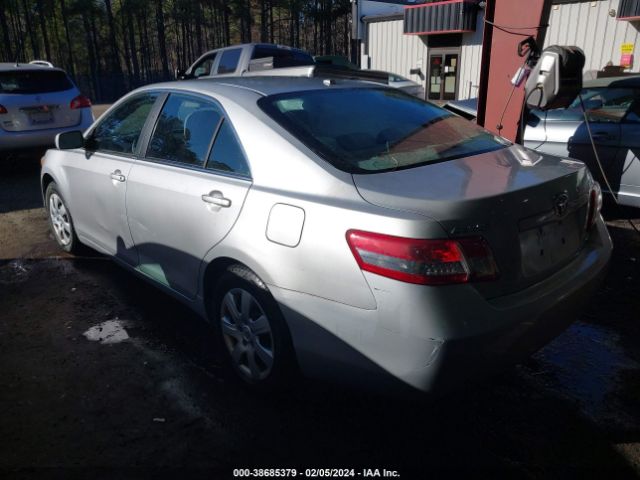 Photo 2 VIN: 4T1BF3EK1AU010206 - TOYOTA CAMRY 