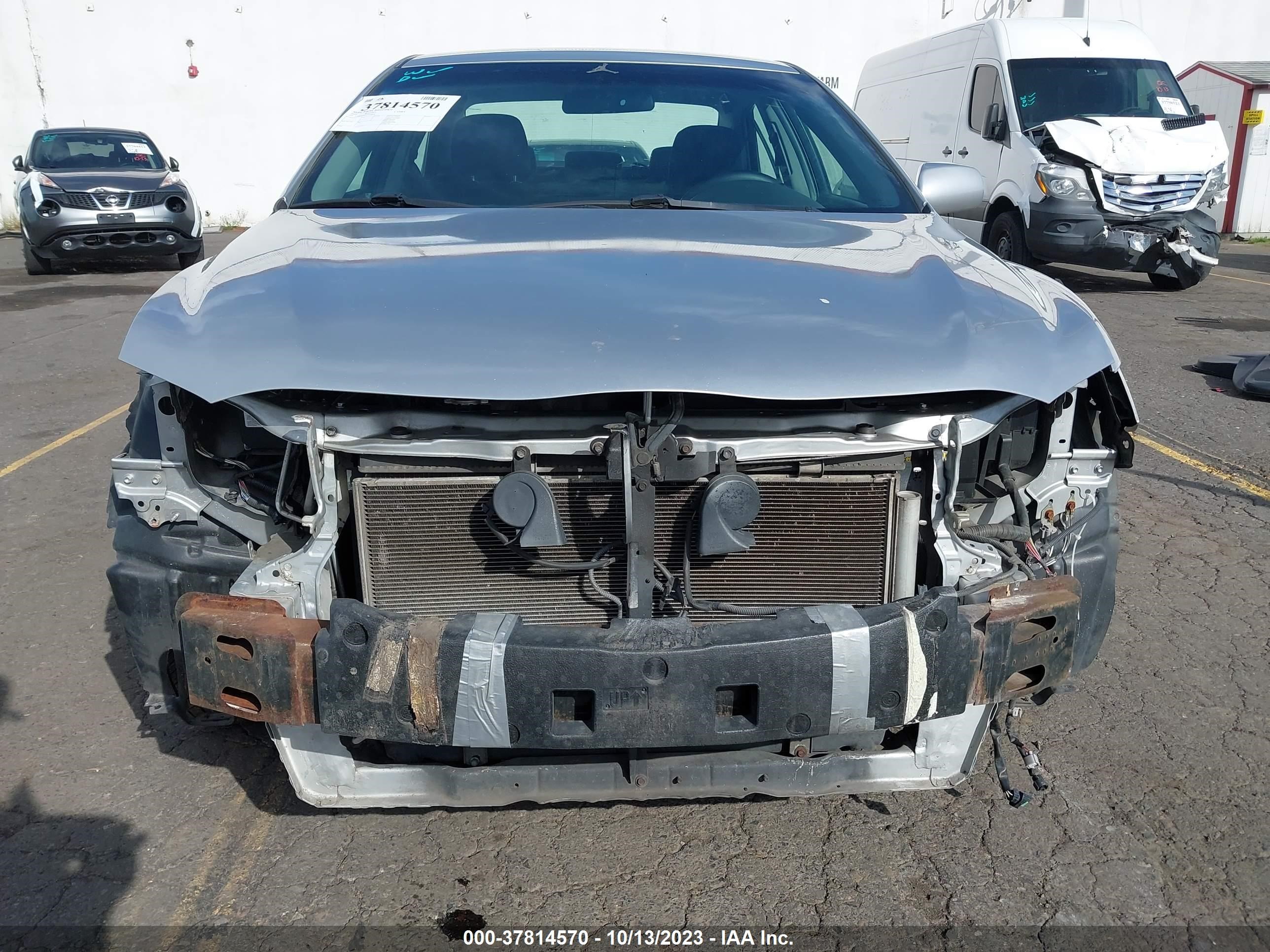 Photo 5 VIN: 4T1BF3EK1AU018418 - TOYOTA CAMRY 