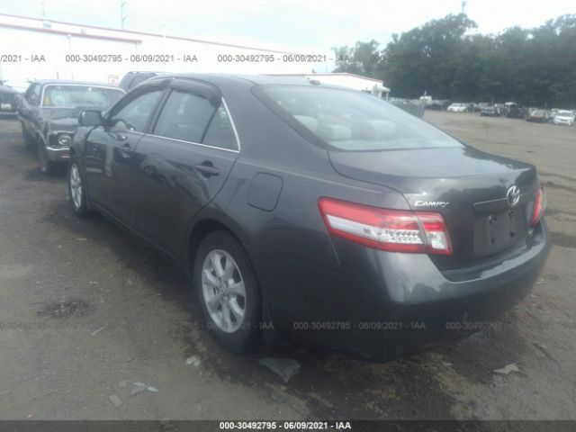 Photo 2 VIN: 4T1BF3EK1AU044128 - TOYOTA CAMRY 