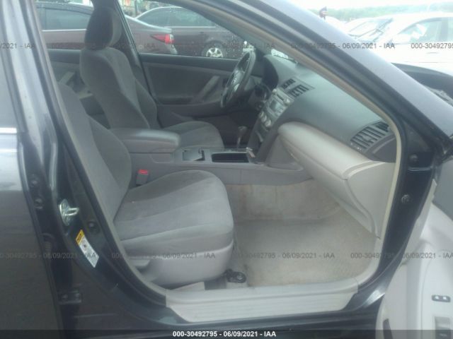 Photo 4 VIN: 4T1BF3EK1AU044128 - TOYOTA CAMRY 