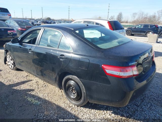 Photo 2 VIN: 4T1BF3EK1AU047756 - TOYOTA CAMRY 