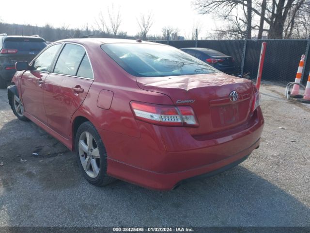 Photo 2 VIN: 4T1BF3EK1AU082278 - TOYOTA CAMRY 