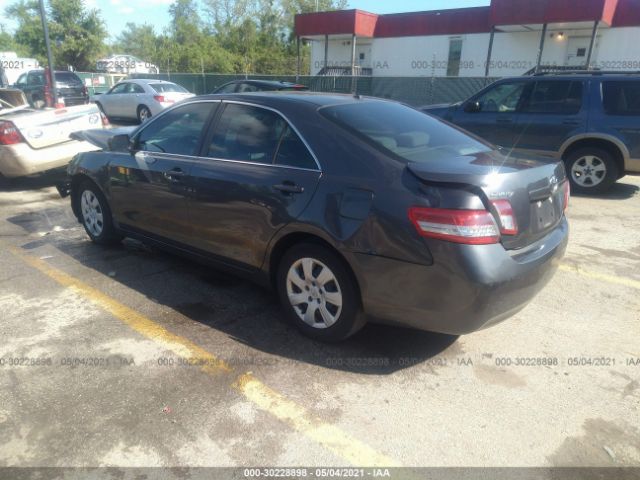 Photo 2 VIN: 4T1BF3EK1AU102139 - TOYOTA CAMRY 