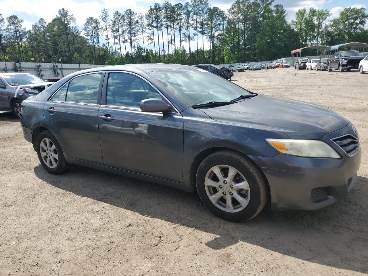 Photo 3 VIN: 4T1BF3EK1AU113335 - TOYOTA CAMRY 