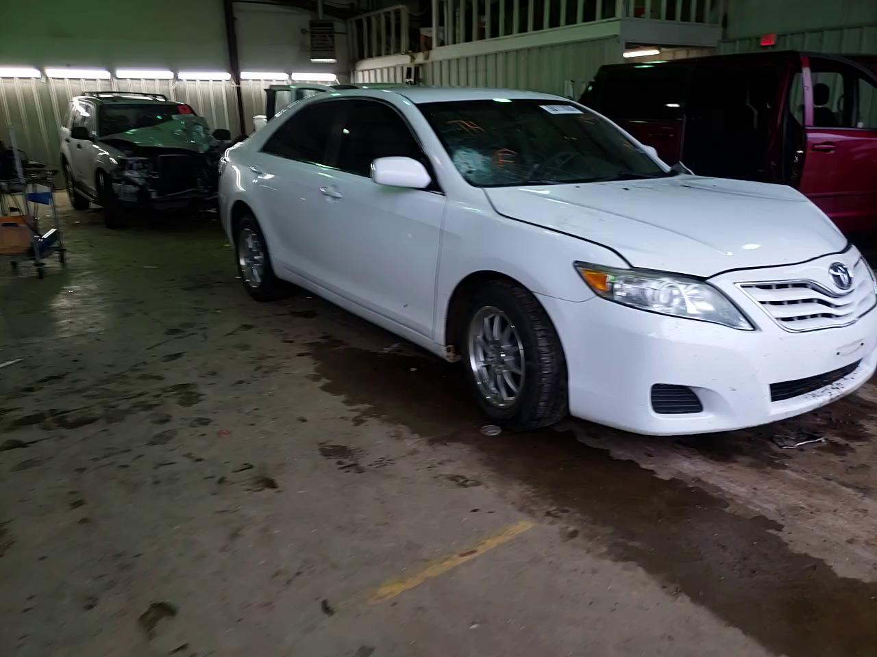 Photo 10 VIN: 4T1BF3EK1AU528963 - TOYOTA CAMRY BASE 