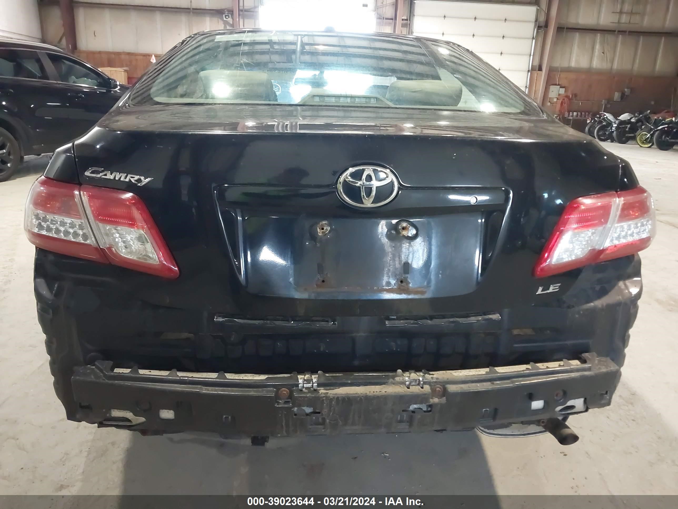 Photo 12 VIN: 4T1BF3EK1AU539252 - TOYOTA CAMRY 