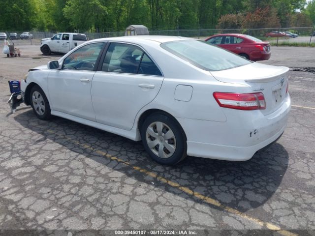 Photo 2 VIN: 4T1BF3EK1AU559307 - TOYOTA CAMRY 