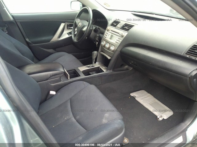 Photo 4 VIN: 4T1BF3EK1AU564006 - TOYOTA CAMRY 