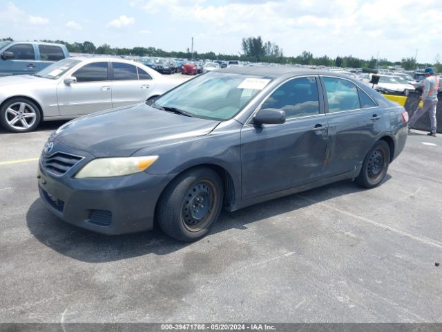 Photo 1 VIN: 4T1BF3EK1BU176601 - TOYOTA CAMRY 