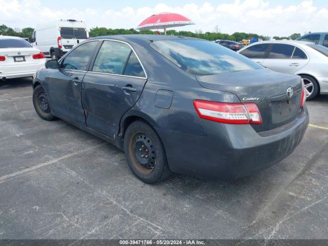 Photo 2 VIN: 4T1BF3EK1BU176601 - TOYOTA CAMRY 