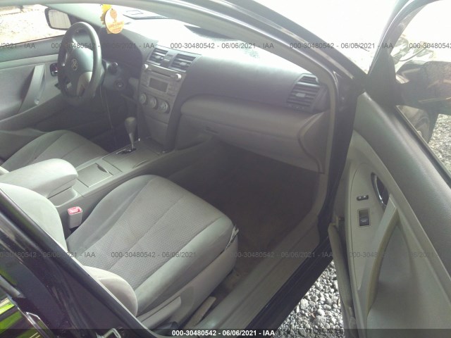 Photo 4 VIN: 4T1BF3EK1BU177456 - TOYOTA CAMRY 