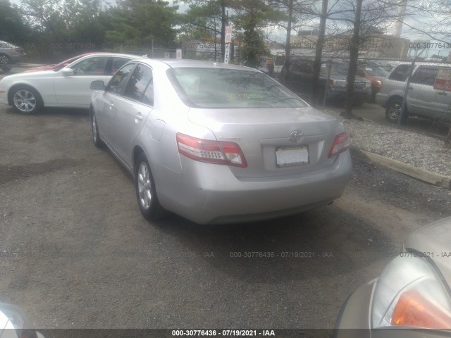 Photo 2 VIN: 4T1BF3EK1BU181636 - TOYOTA CAMRY 