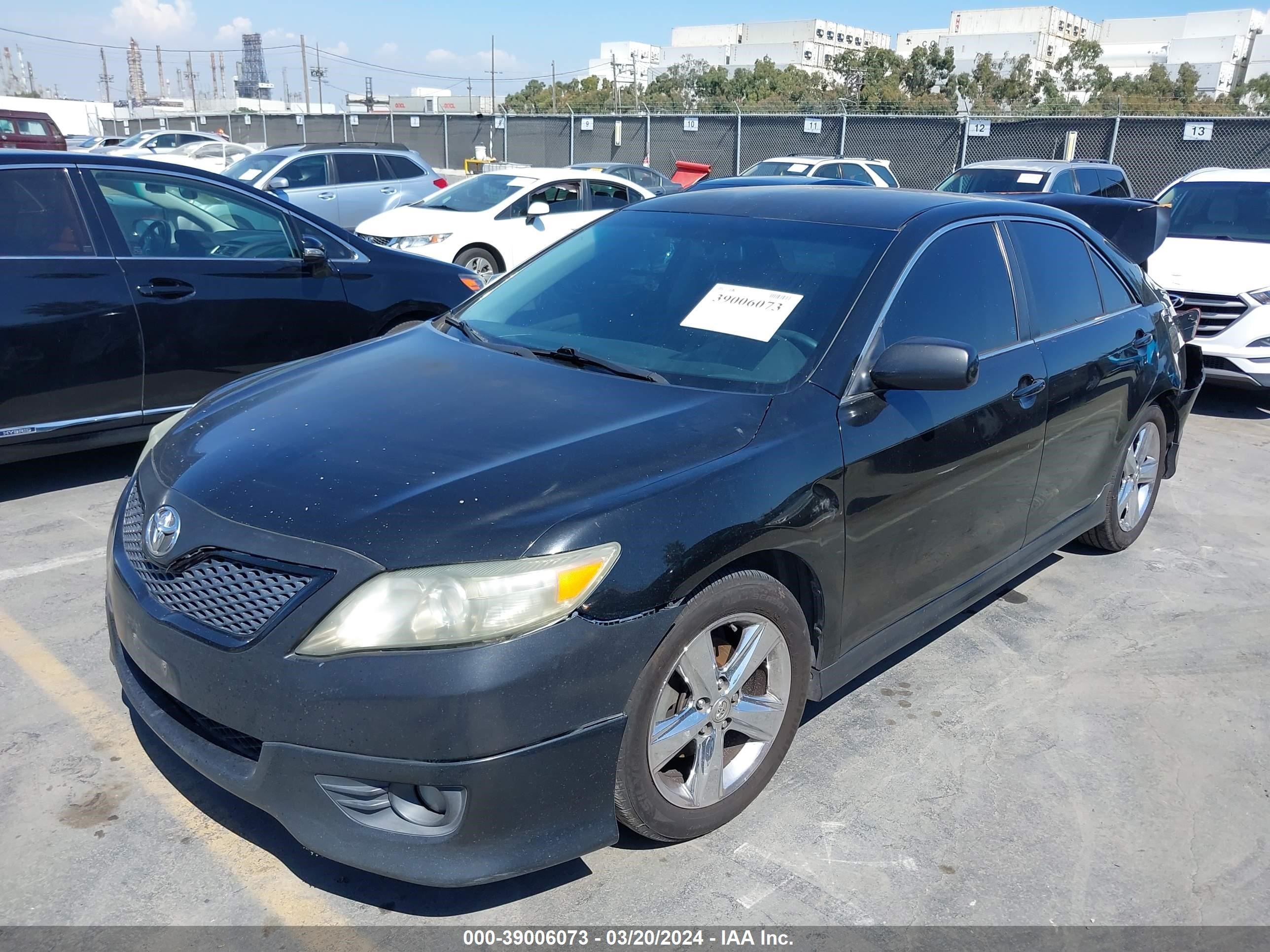 Photo 1 VIN: 4T1BF3EK1BU184133 - TOYOTA CAMRY 