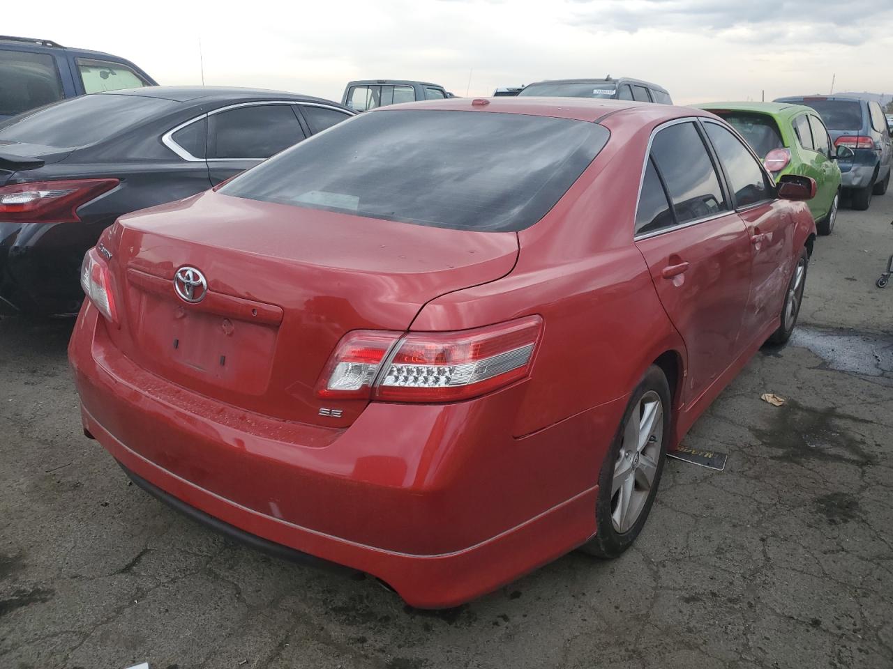 Photo 2 VIN: 4T1BF3EK1BU187369 - TOYOTA CAMRY 