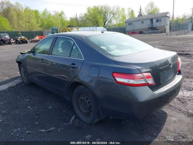 Photo 2 VIN: 4T1BF3EK1BU206776 - TOYOTA CAMRY 