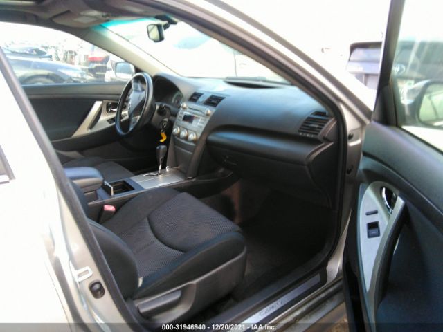 Photo 4 VIN: 4T1BF3EK1BU219642 - TOYOTA CAMRY 