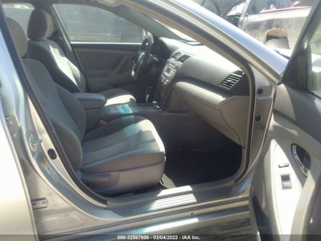 Photo 4 VIN: 4T1BF3EK1BU230382 - TOYOTA CAMRY 