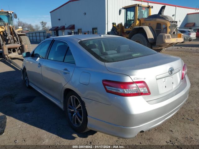 Photo 2 VIN: 4T1BF3EK1BU586542 - TOYOTA CAMRY 