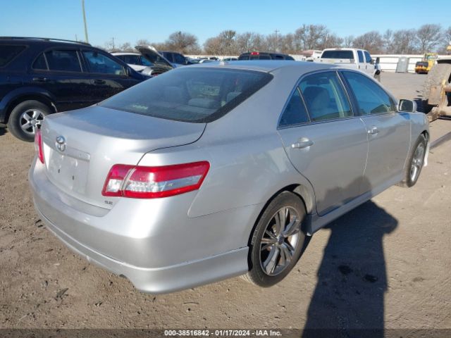 Photo 3 VIN: 4T1BF3EK1BU586542 - TOYOTA CAMRY 