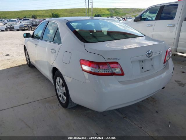 Photo 2 VIN: 4T1BF3EK1BU611603 - TOYOTA CAMRY 