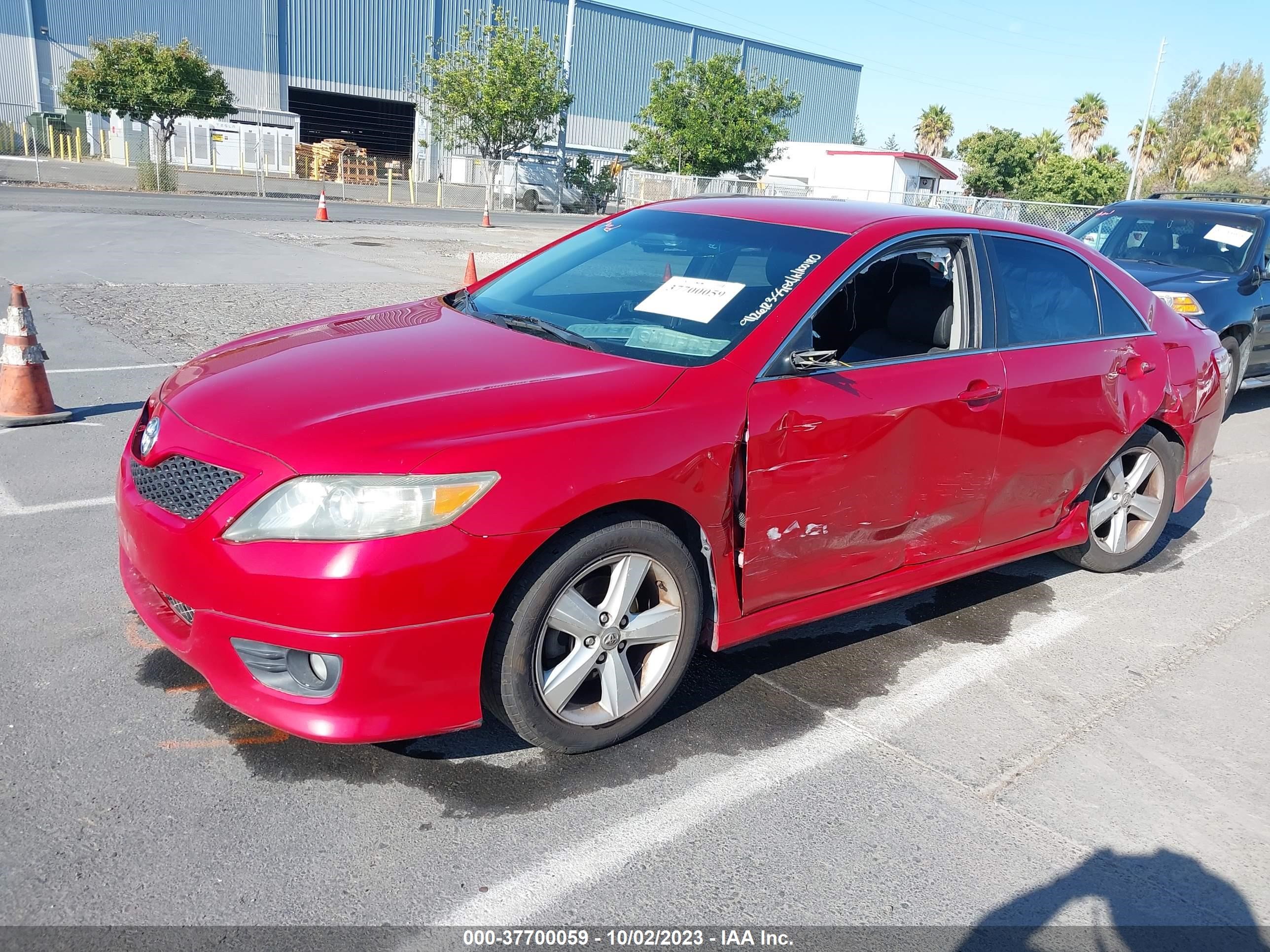 Photo 1 VIN: 4T1BF3EK1BU618485 - TOYOTA CAMRY 