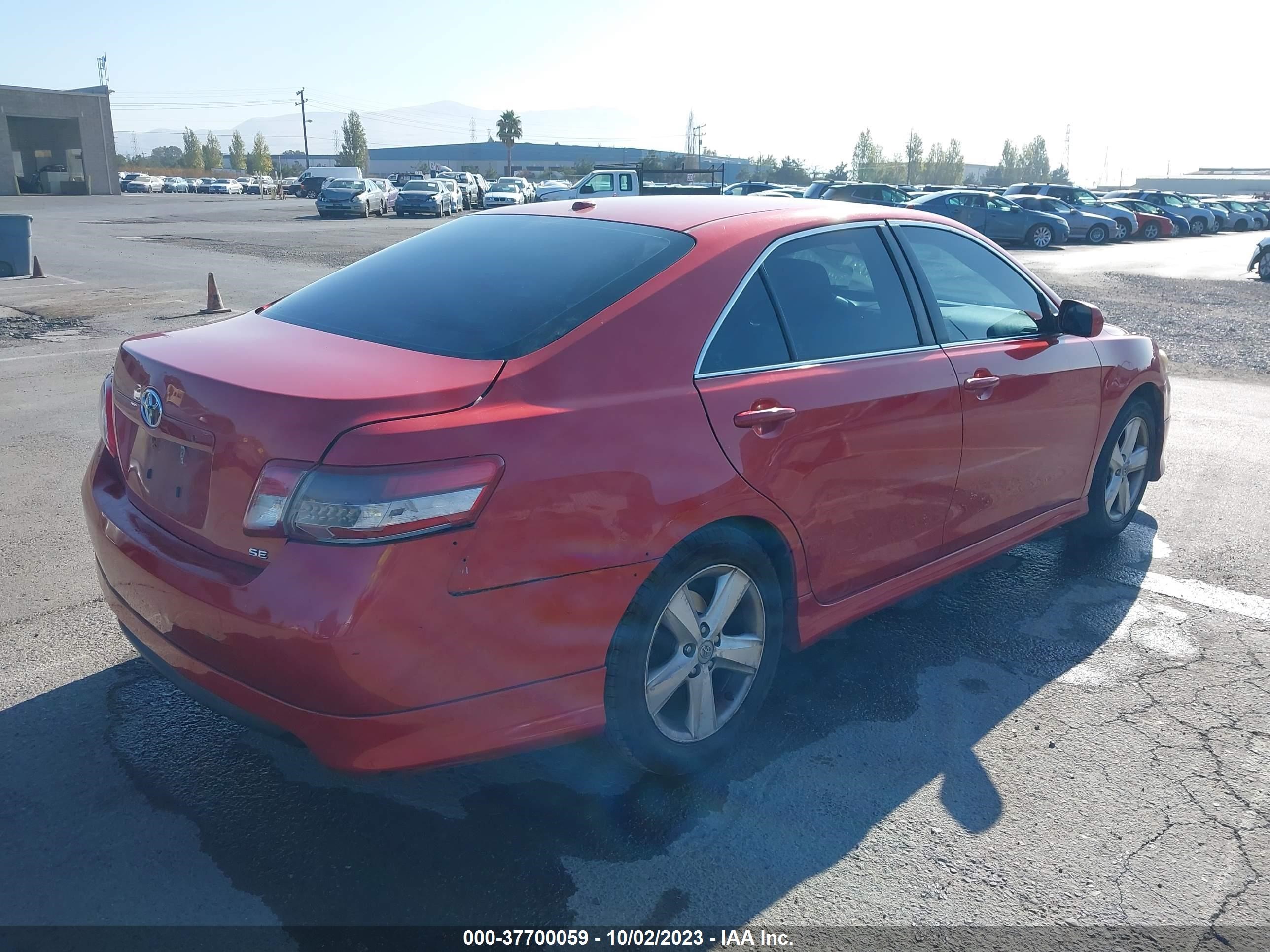 Photo 3 VIN: 4T1BF3EK1BU618485 - TOYOTA CAMRY 