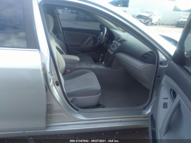 Photo 4 VIN: 4T1BF3EK1BU621452 - TOYOTA CAMRY 