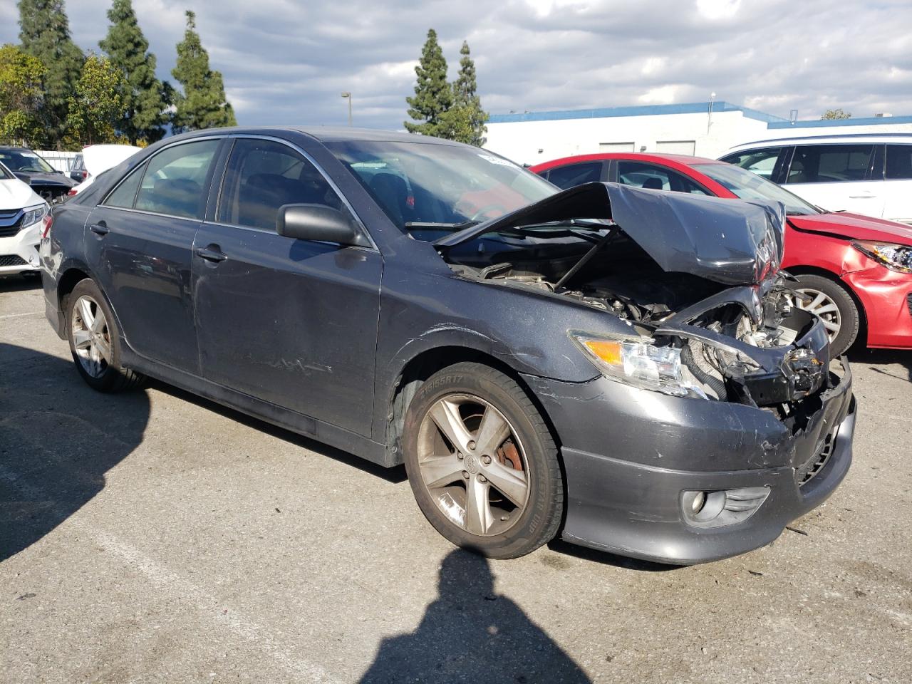 Photo 3 VIN: 4T1BF3EK1BU631303 - TOYOTA CAMRY 