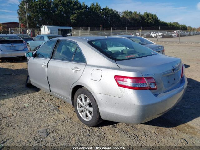 Photo 2 VIN: 4T1BF3EK1BU644391 - TOYOTA CAMRY 